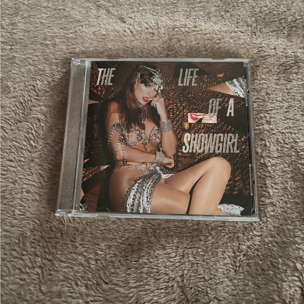 Taylor Swift Its Beautiful The Life of a Showgirl CD